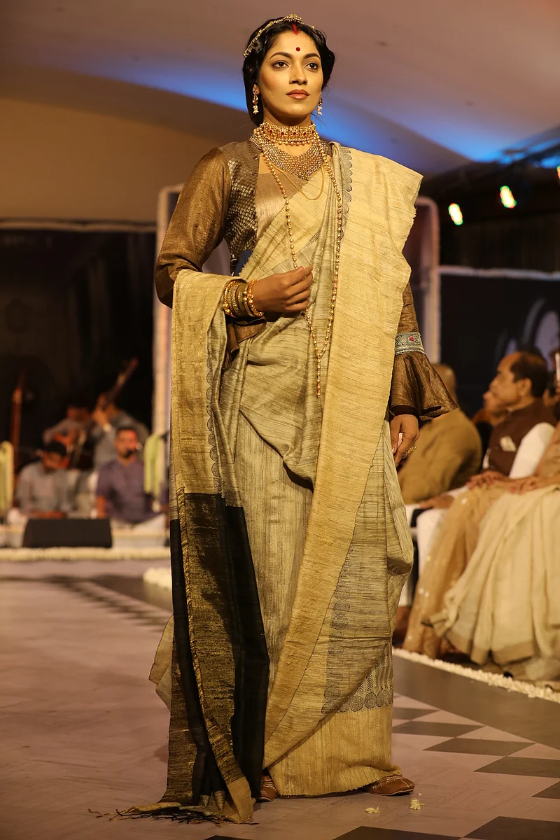  ‘মণিহারা’ গল্পের চরিত্র