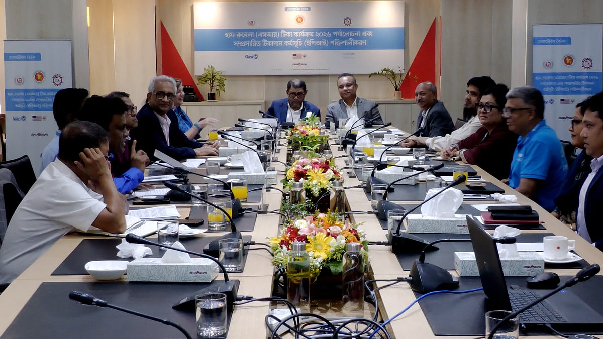 দেশে হামের টিকাদান চলছে , লক্ষ্য ৯৫ শতাংশ শিশুকে টিকার আওতায় আনা