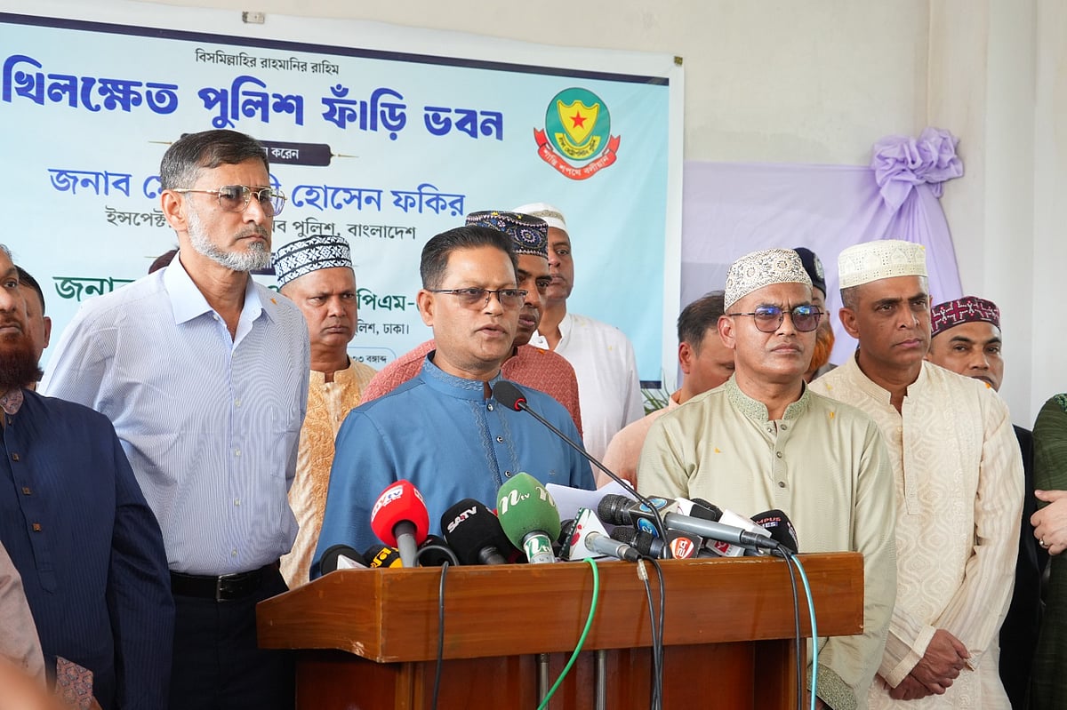 পুলিশ বিশৃঙ্খল অবস্থায় ছিল, অনেকাংশে গুছিয়ে আনা হয়েছে: আইজিপি