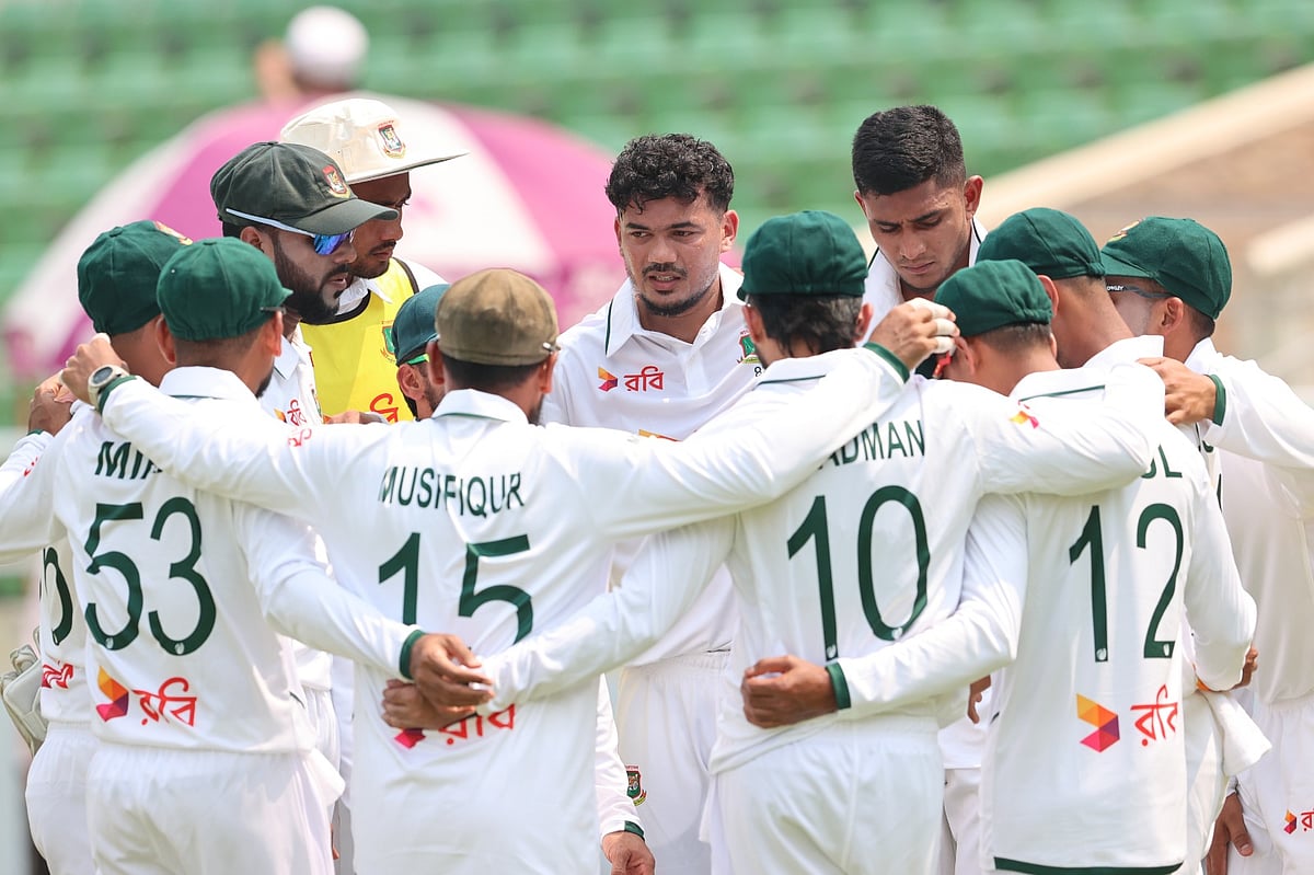 ইমাম–আজানের জুটি ভাঙতে পারছে না বাংলাদেশ