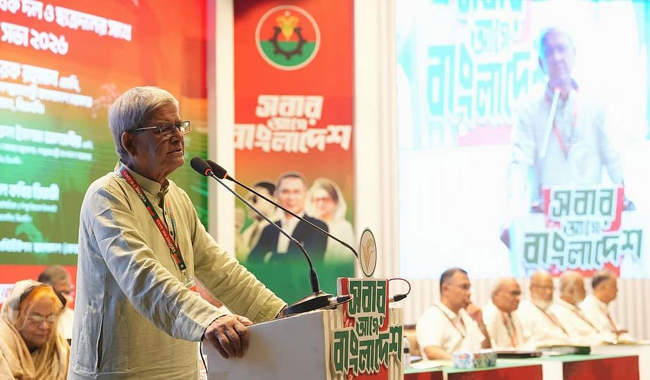 দেশকে ধ্বংসস্তূপ থেকে টেনে তোলাই বিএনপির নতুন চ্যালেঞ্জ: মির্জা ফখরুল