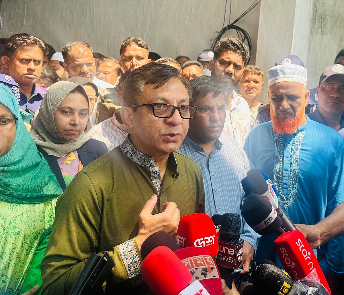 বন্ধ রাষ্ট্রায়ত্ত চিনিকলগুলো পুনরায় চালু করতে সরকার দৃঢ়প্রতিজ্ঞ: বাণিজ্যমন্ত্রী