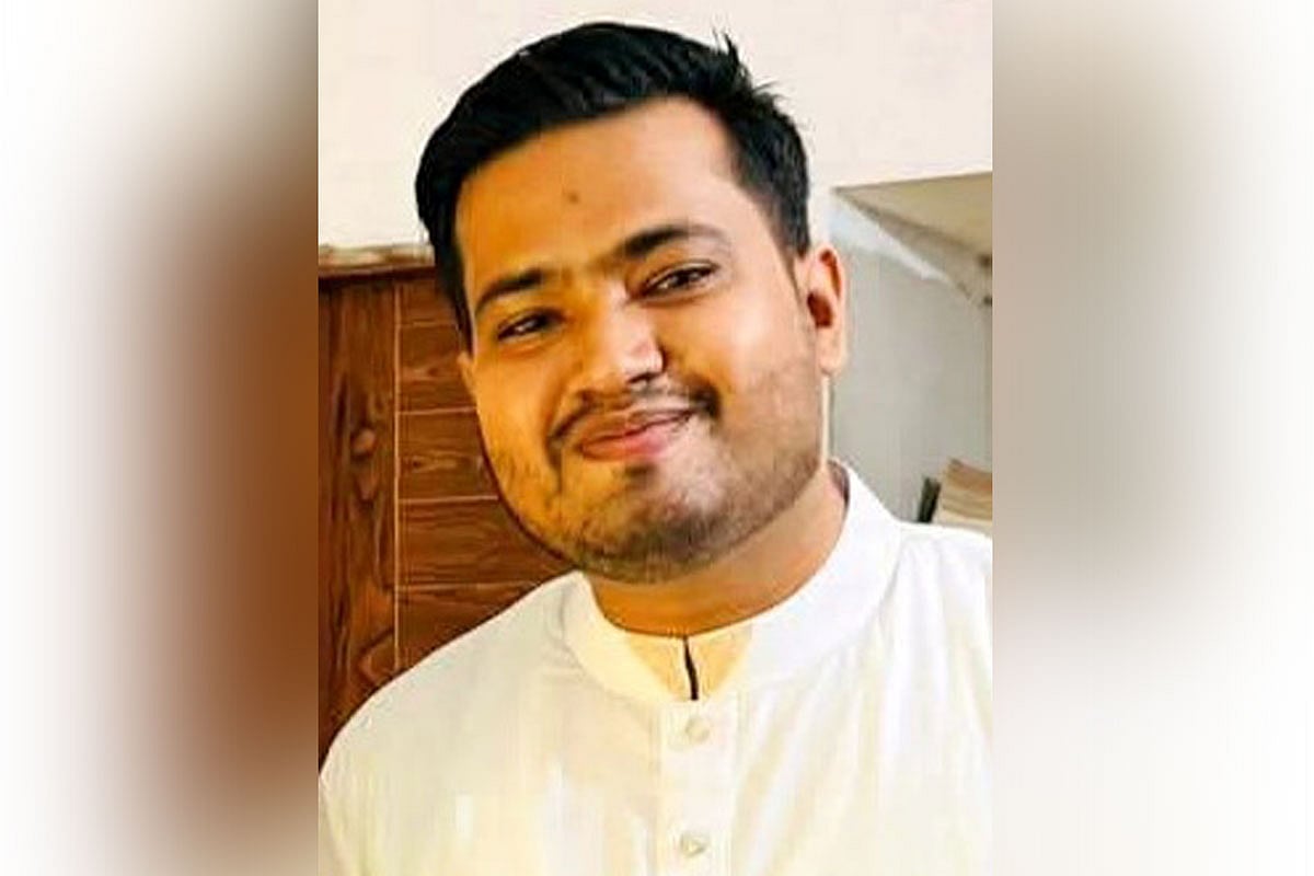 আদালতে জামিন চাইতে এসে স্বামী কারাগারে