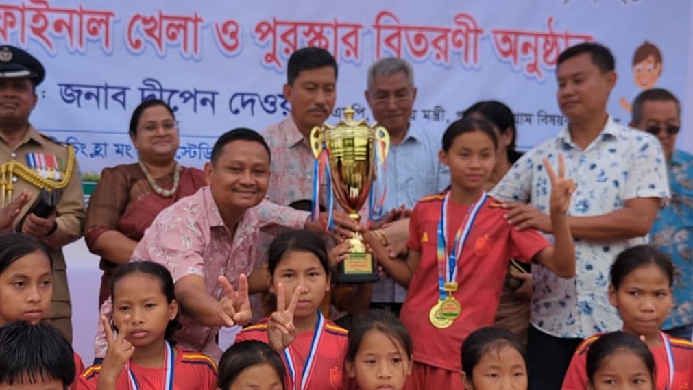 পার্বত্য অঞ্চল থেকে আরও ঋতুপর্ণা তৈরি করতে চাই: দীপেন দেওয়ান
