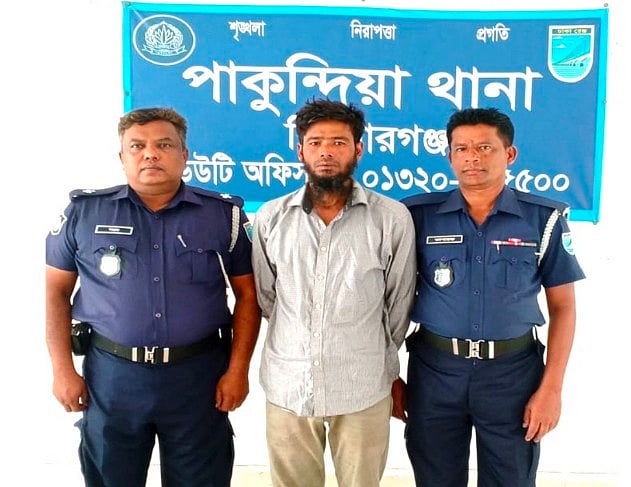 মৃত্যুদণ্ড এড়াতে ২৬ বছর ধরে পলাতক ছিলেন, অবশেষে ঢাকায় গ্রেপ্তার