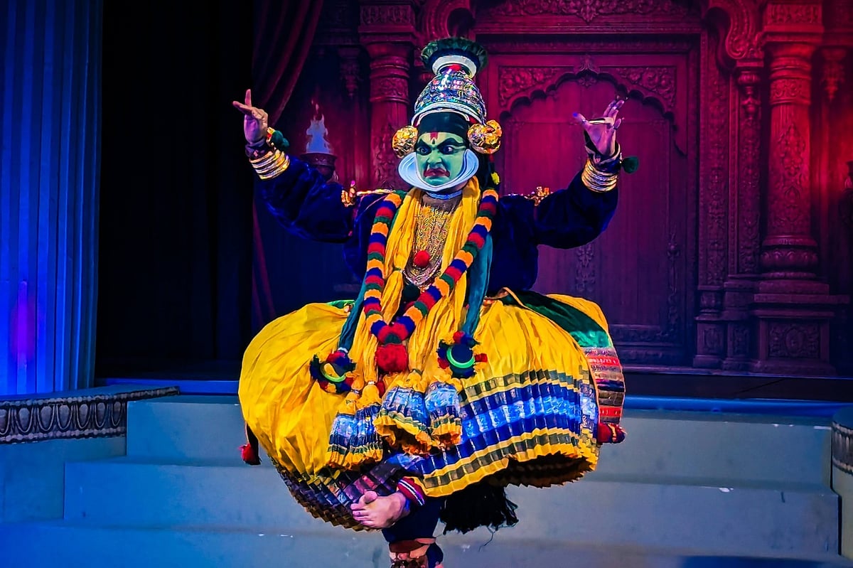 শাস্ত্রীয় নৃত্যের ছন্দে মুগ্ধতার সন্ধ্যা