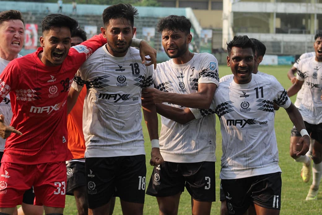 সৌরভের জোড়া গোলে ফাইনালে মোহামেডান