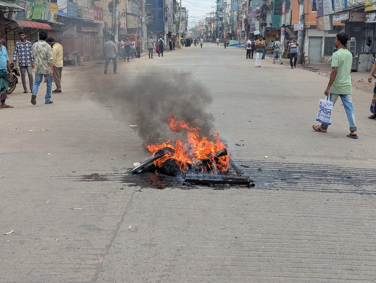 যশোরে ব্যবসায়ী হত্যার মূল আসামিকে গ্রেপ্তারের দাবিতে হরতাল