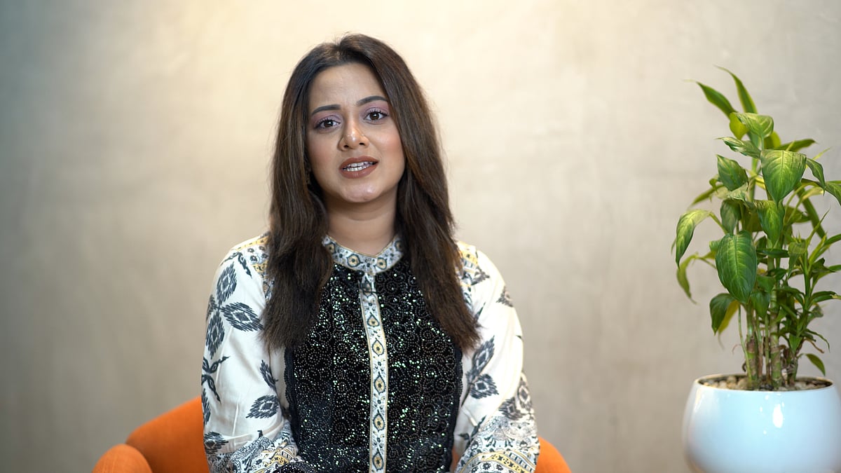 কাজ ছাড়া ইন্টারভিউ দিতে ভালো লাগে না: দীঘি