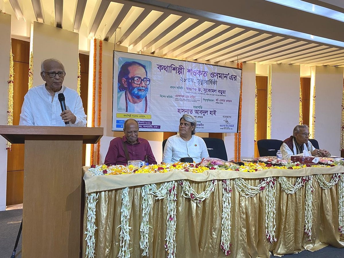 জনপ্রিয়তা নয়, সামাজিক দায়বদ্ধতা থেকে লিখেছেন শওকত ওসমান