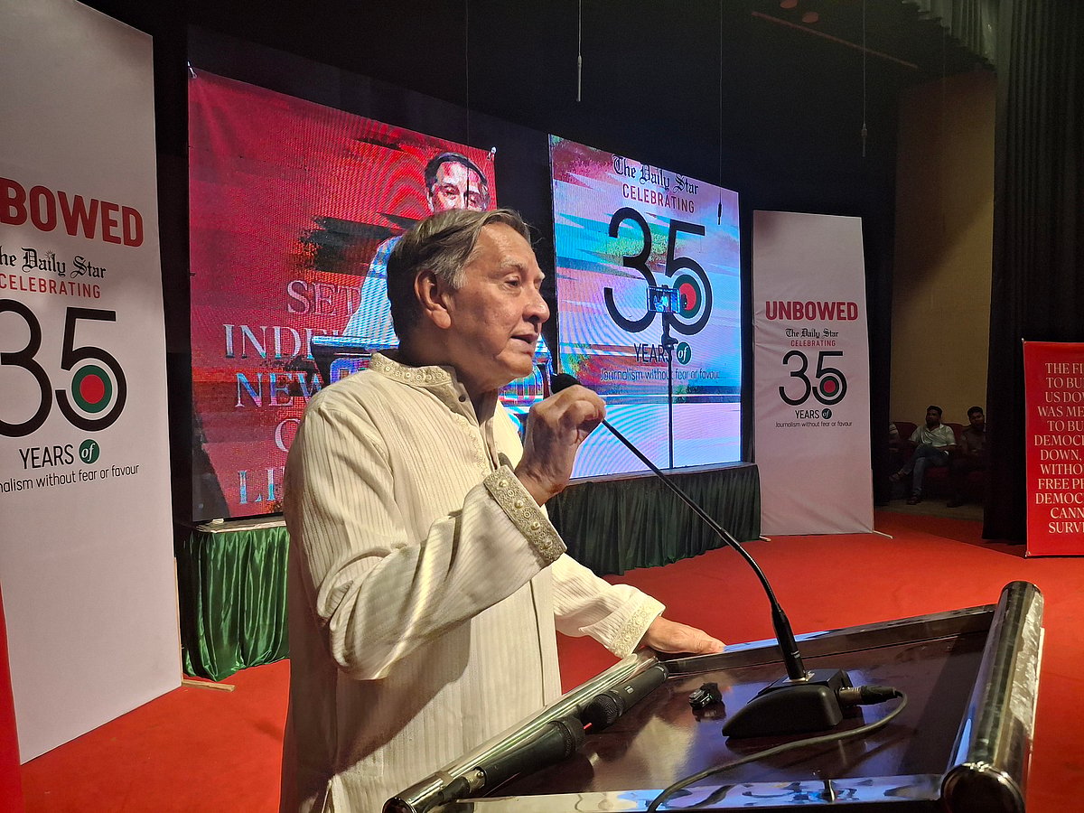সাংবাদিকতার কাজ সমাজের ত্রুটিগুলো তুলে ধরা: রাজশাহীতে মাহফুজ আনাম