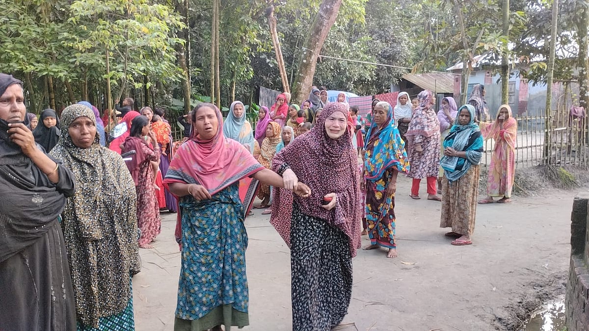 গাইবান্ধায় কুকুরের কামড়ে সাত দিনে ৫ জনের মৃত্যু, এলাকায় আতঙ্ক