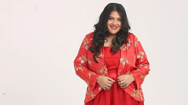 হাসিমাখা মুখের মেয়েটি আজ ফিরছেন নিথর হয়ে, সন্ধ্যায় জানাজা