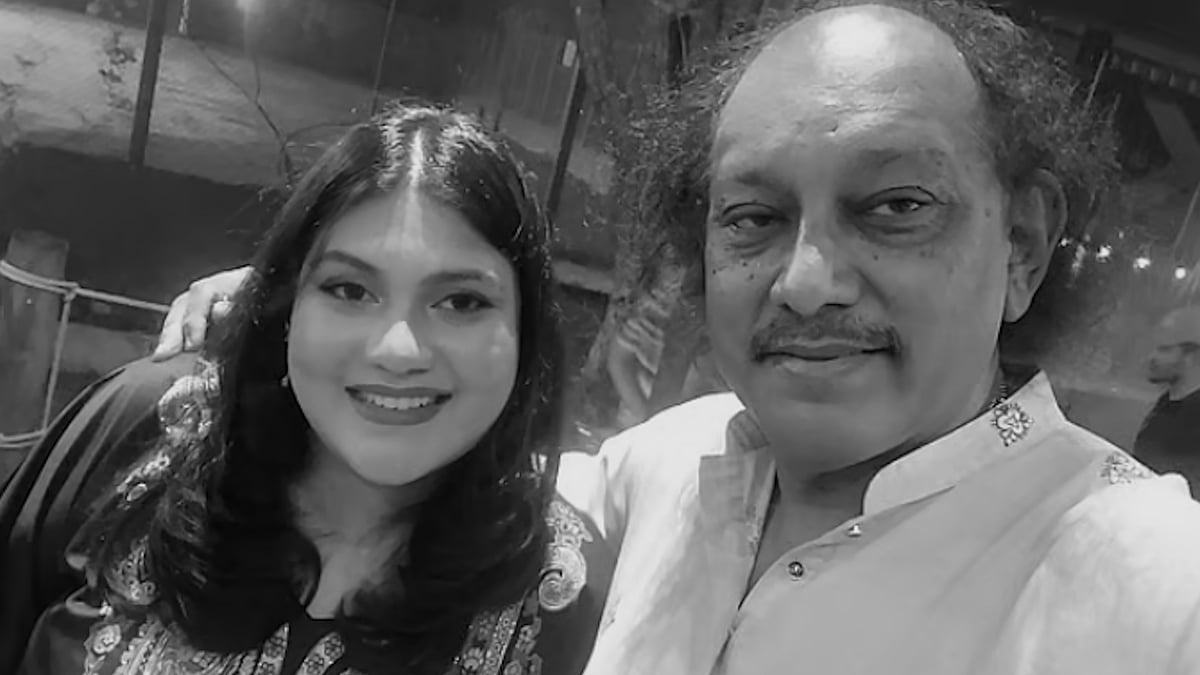কারিনা নেই, তাঁর পছন্দের জিনিসে সাজানো বাসা দেখালেন বাবা কায়সার হামিদ