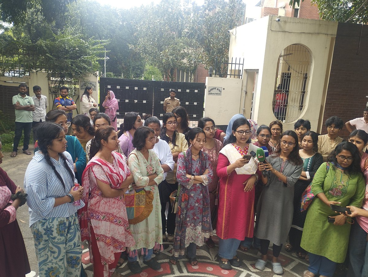 জাহাঙ্গীরনগর বিশ্ববিদ্যালয়ের শিক্ষার্থীকে ধর্ষণচেষ্টার ঘটনায় তদন্ত কমিটি গঠন