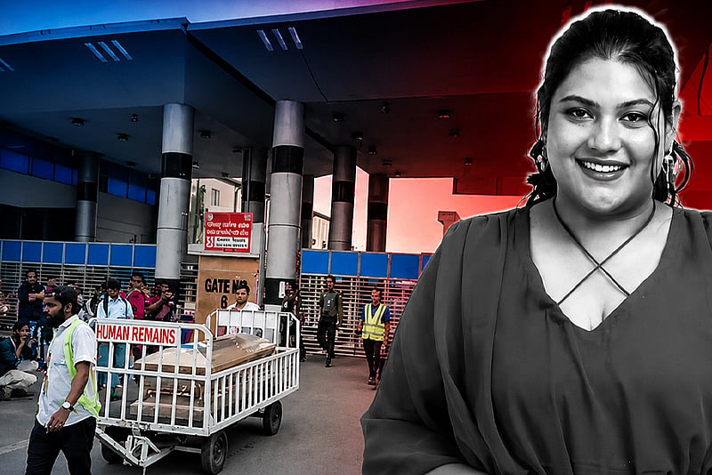 দেশে পৌঁছেছে কারিনা কায়সারের মরদেহ