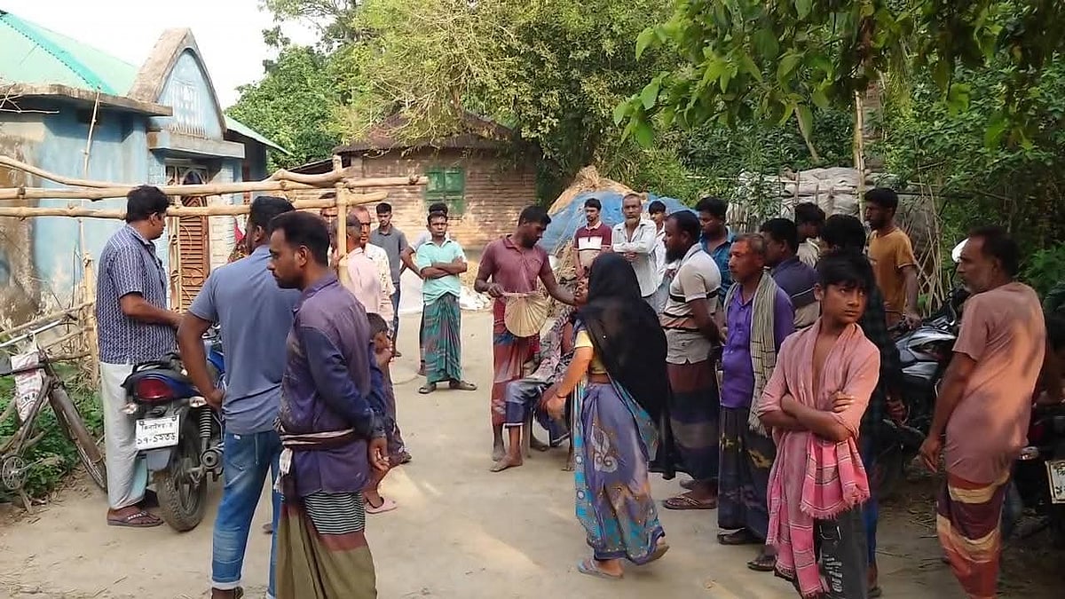 ঝিনাইদহে ধান পরিষ্কারের সময় বিদ্যুৎস্পৃষ্টে স্বামী–স্ত্রীর মৃত্যু