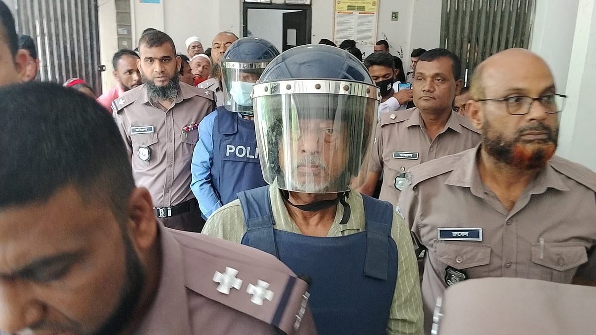 মাসুদ উদ্দিনকে দুদকের মামলায় গ্রেপ্তার দেখানোর আদেশ