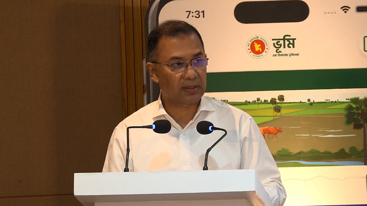 নির্বাচনী ইশতেহার ও জুলাই সনদ বাস্তবায়নে সরকার মনোযোগ দিয়েছে: প্রধানমন্ত্রী