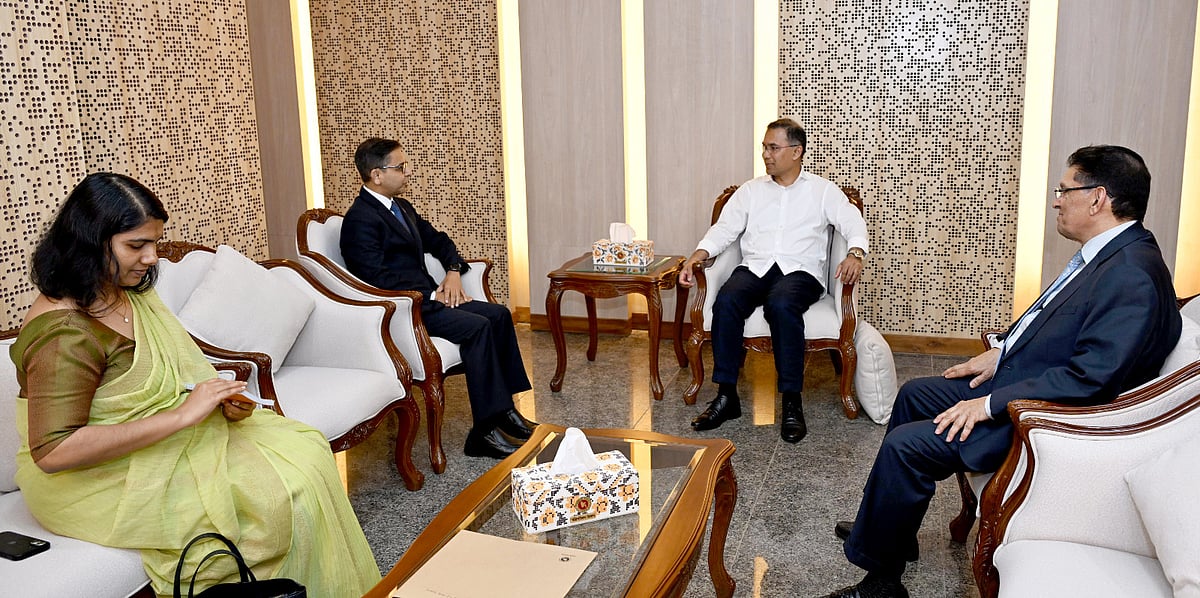 প্রধানমন্ত্রীর সঙ্গে বিদায়ী সাক্ষাৎ প্রণয় ভার্মার