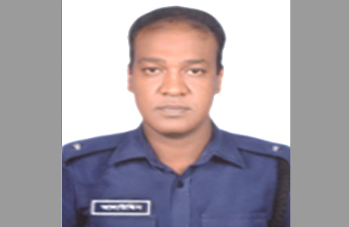 আড়াইহাজারে বিএনপি নেতা হত্যার ঘটনায় মামলা নিতে ‘গড়িমসি’, ওসিকে বদলি