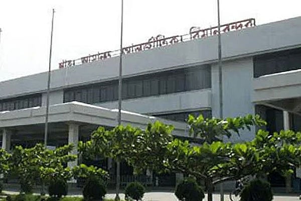 বৈরী আবহাওয়ায় চট্টগ্রাম বিমানবন্দরে ফ্লাইট বিলম্ব, বাতিল