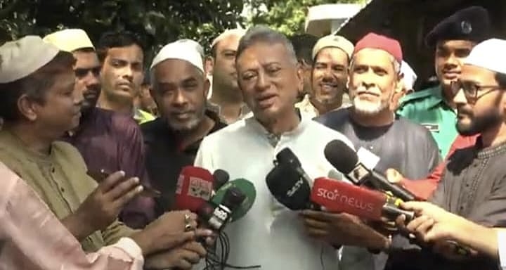 দ্রব্যমূল্য মানুষের ক্রয়ক্ষমতার মধ্যে রাখার চেষ্টা করছি: অর্থমন্ত্রী আমির খসরু