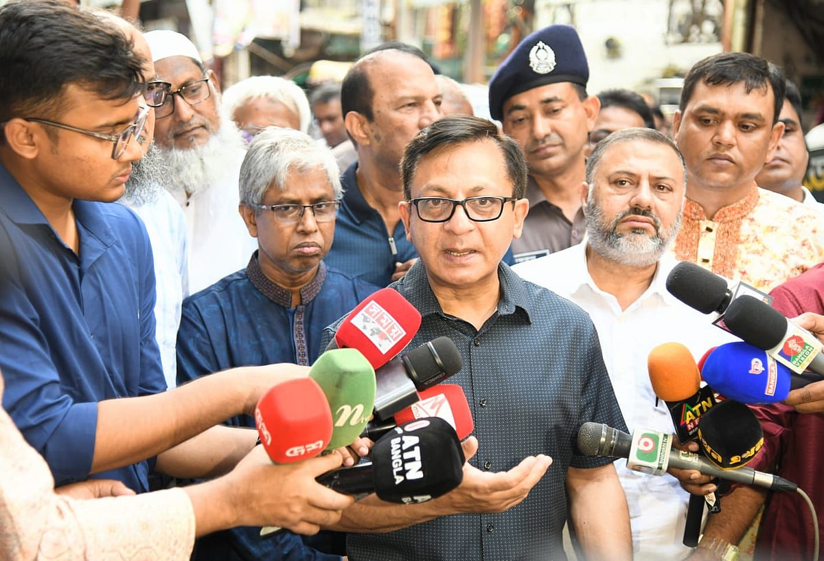 চামড়া পাচার ঠেকাতে কঠোর নজরদারির নির্দেশ দেওয়া হয়েছে: বাণিজ্যমন্ত্রী