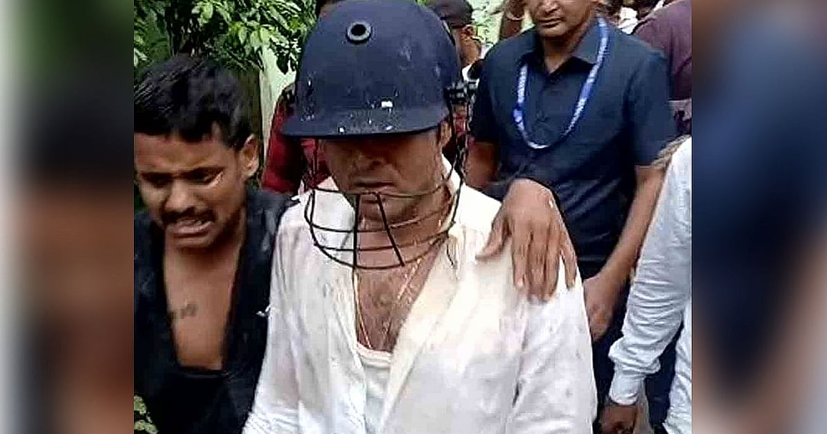 পশ্চিমবঙ্গে তৃণমূলের অভিষেককে মারধর পশ্চিমবঙ্গে তৃণমূলের অভিষেককে মারধর