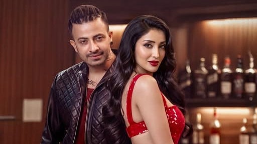 চাপটা অনেক বেড়ে গেল, শাকিবের ‘রকস্টার’ নিয়ে মিথিলা