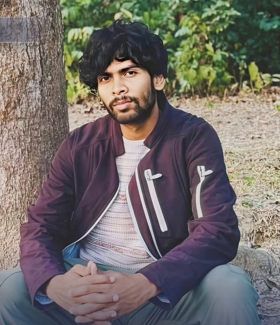 পুকুরের পানিতে ভাসছিল বিশ্ববিদ্যালয়পড়ুয়া তরুণের লাশ