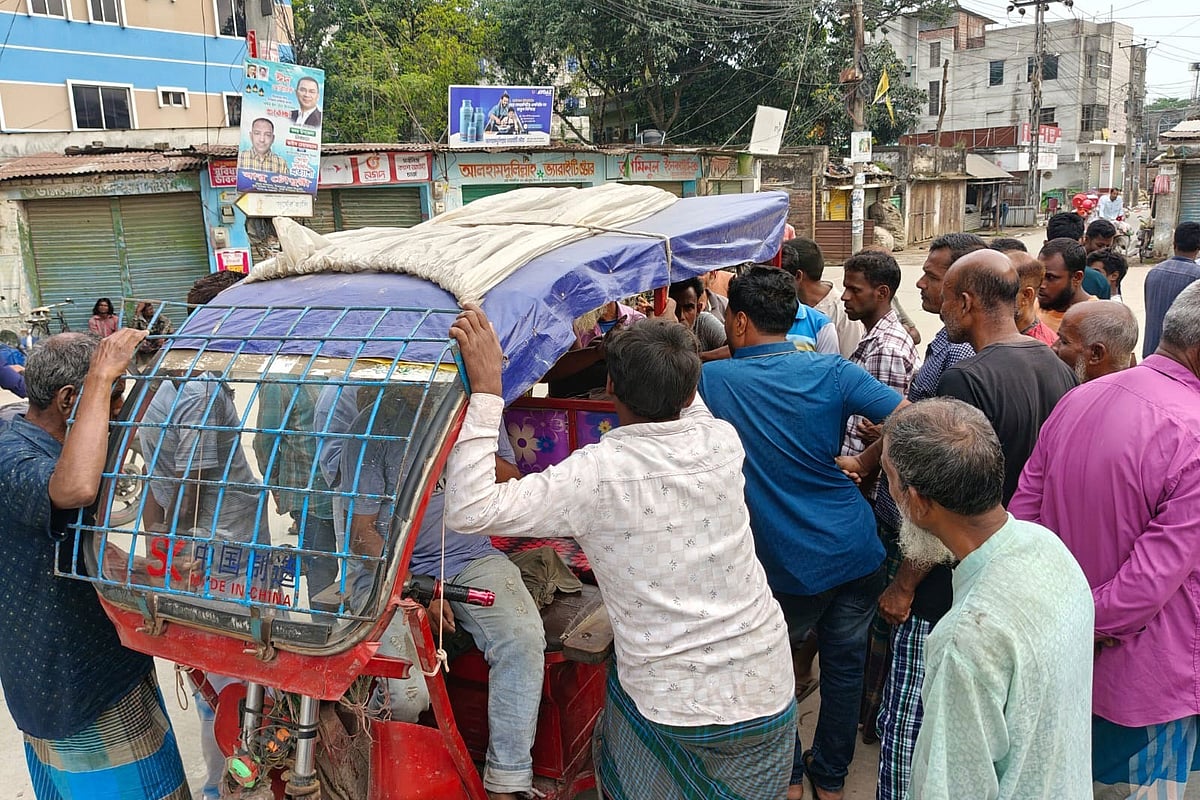 ‘সব জিনিসের দাম বাড়ে, হামাগো দাম বাড়ে না’