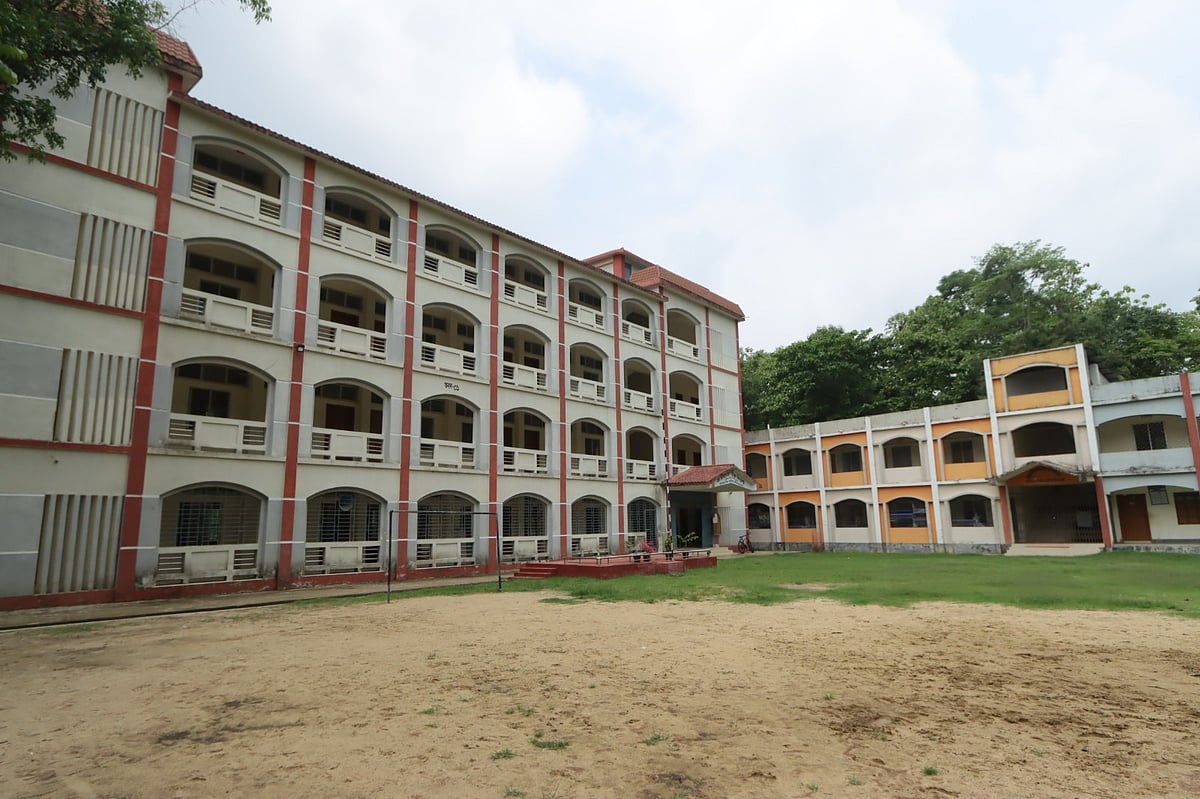 ম্রো জনগোষ্ঠীর প্রথম বিদ্যালয়, যার সঙ্গে জড়িয়ে আছে শহীদ রাষ্ট্রপতি জিয়াউর রহমানের নাম