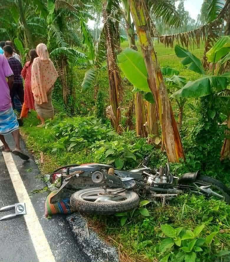 কুড়িগ্রামে পিকআপ-মোটরসাইকেলের মুখোমুখি সংঘর্ষে বাবা-ছেলে নিহত
