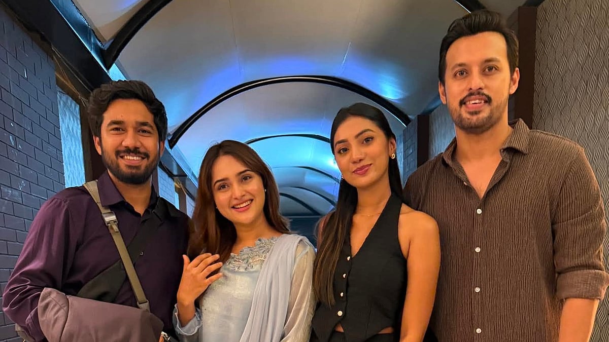 ‘কোনো ছেলে বউকে ভালোবাসলে মেয়েরা এমন করে? আপনারাই বলেন!’