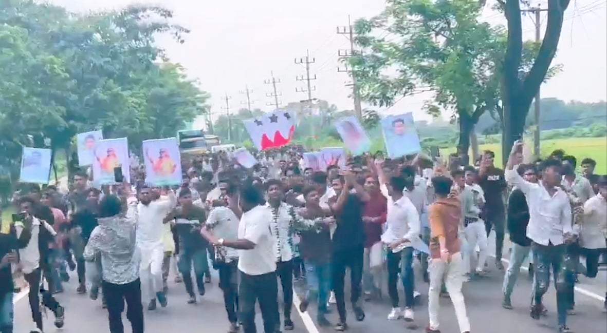 কুমিল্লায় মহাসড়কে ছাত্রলীগের মিছিলে পুলিশের ধাওয়া, আটক ৪৫ জন
