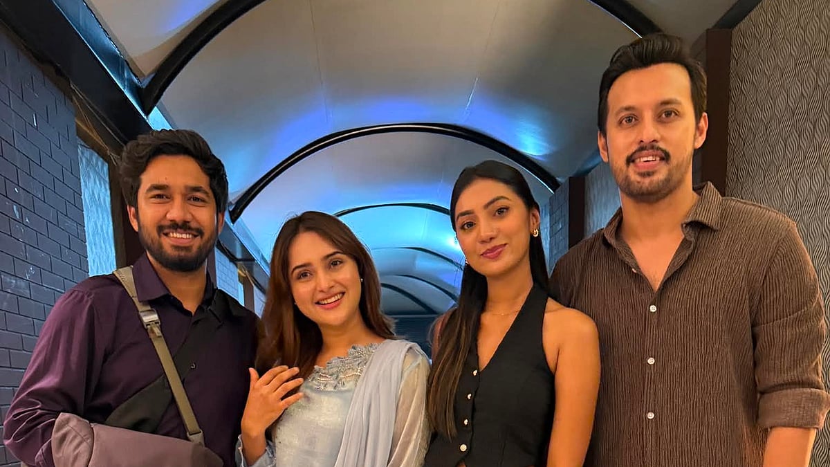 অনুষ্ঠানে উপস্থিত ছিলেন তারকারা। ছবি: ফেসবুক থেকে