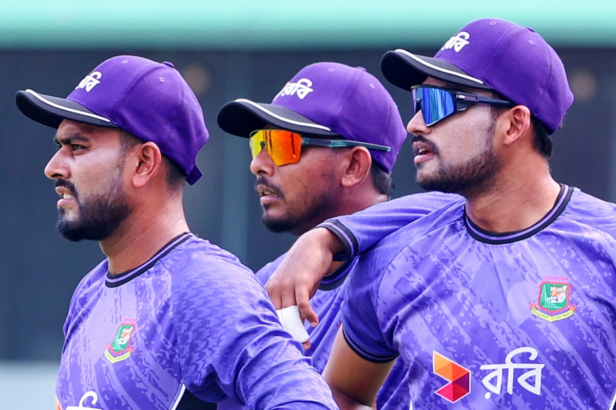 টসে হেরে ব্যাটিংয়ে বাংলাদেশ