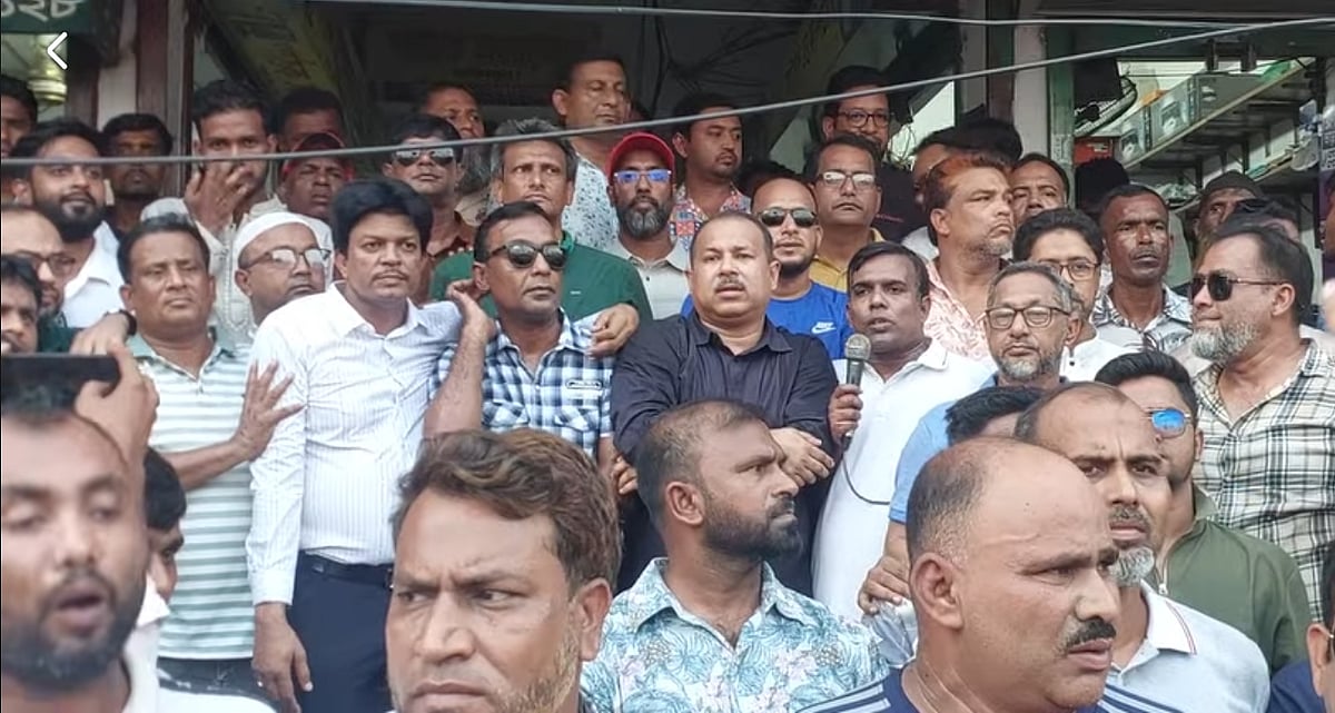 ফরিদপুরে আওয়ামী লীগের সাবেক পৌর মেয়রকে গ্রেপ্তারের