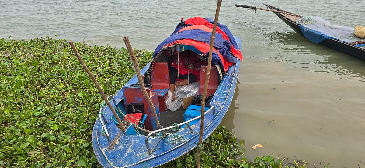 পদ্মার চরে আবারও গুলিবিদ্ধ হয়ে যুবক নিহত, স্পিডবোট থেকে লাশ 