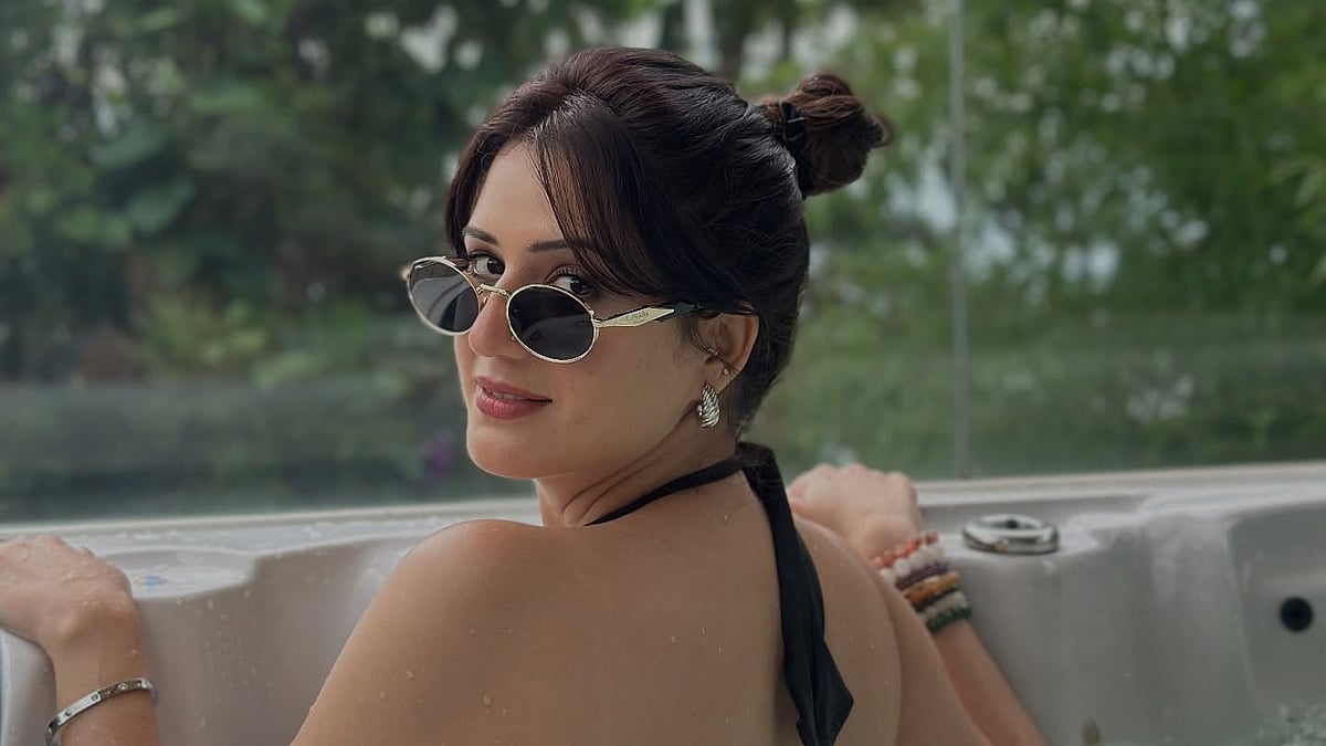 চার বছরের গোপন প্রেম প্রকাশ্যে, বাদশাহর স্ত্রী কে এই ইশা