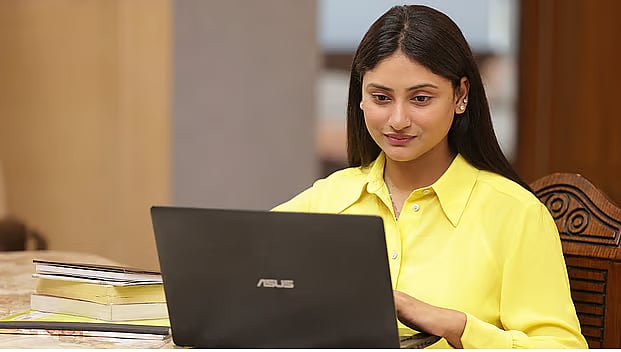 ঘরে বসে অফিসের কাজ করা ভালো না খারাপ