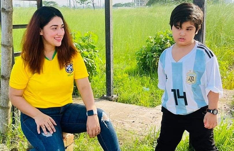 বিশ্বকাপ ফুটবল: অপু বিশ্বাসের সঙ্গে ছেলে আব্রাহামের অমিল যেখানে