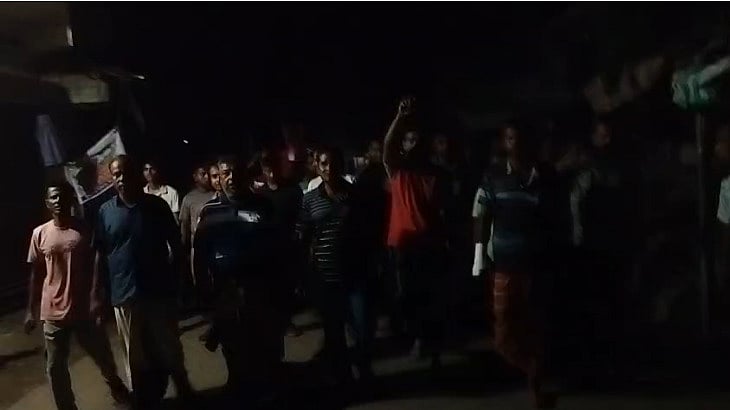 সাতক্ষীরায় বিএনপি কার্যালয়ে ককটেল বিস্ফোরণের অভিযোগ