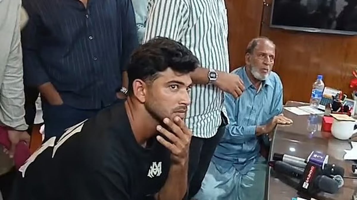 ক্রিকেটার নাঈমকে মারধরের ঘটনায় এসআইসহ ২ পুলিশ সদস্য বরখাস্ত