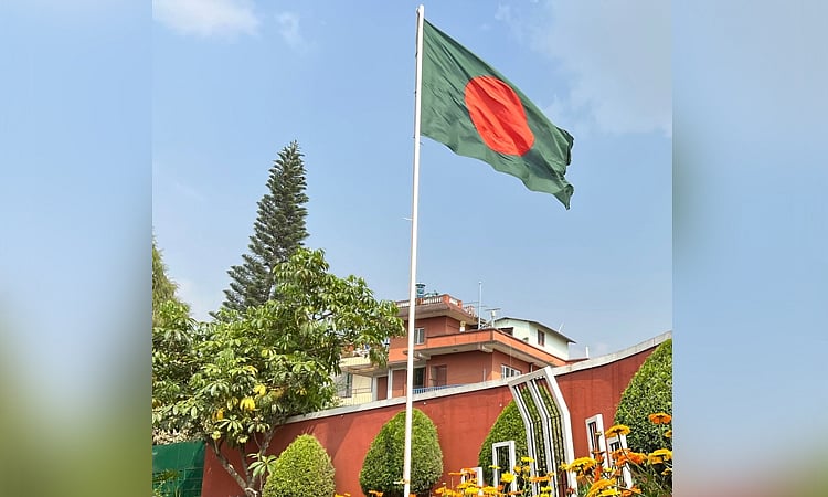 ‘আম কূটনীতি’র মাধ্যমে নেপালে বন্ধুত্বের বার্তা পৌঁছে দিল বাংলাদেশ
