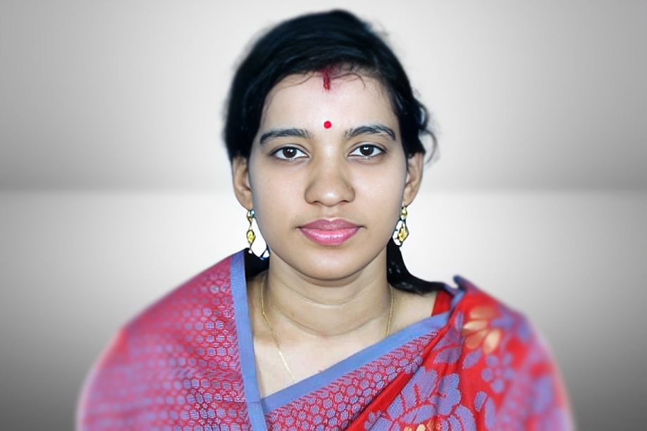 ১৫ মাসের যমজ দুই বোন জানে না মা আর আসবে না