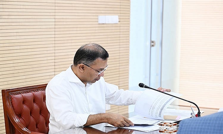 ঢাকার ৪ বাস টার্মিনাল সরানোর নির্দেশ প্রধানমন্ত্রীর