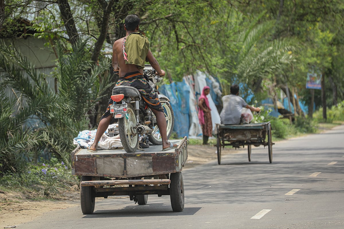 ছবি: সাদ্দাম হোসেন 