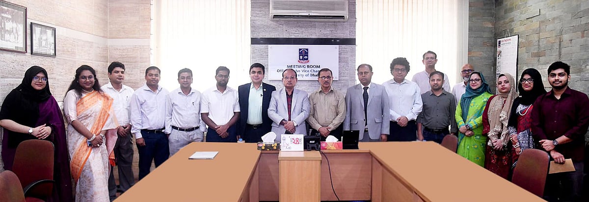 ছবি: ঢাকা বিশ্ববিদ্যালয়ের জনসংযোগ দপ্তরের সৌজন্যে